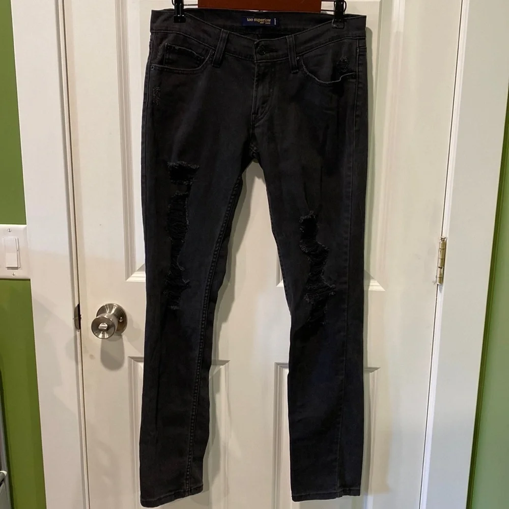 Levi’s Black Distressed Too Superlow 524 Red Tab EUC